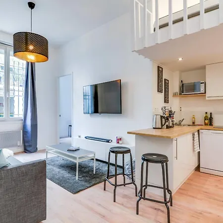 Apartment In Nation ! Paris